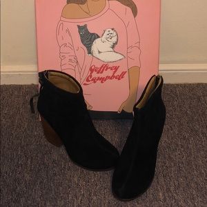 Rumble' Boot
JEFFREY CAMPBELL